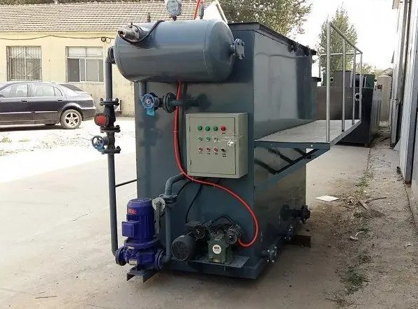 溶氣式氣浮機(jī)工作原理是什么樣的，我總結(jié)了三點(diǎn)，看看你知道不？02